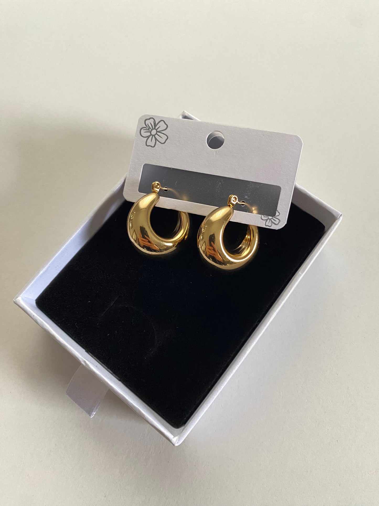 Ariela Ohrringe Gold